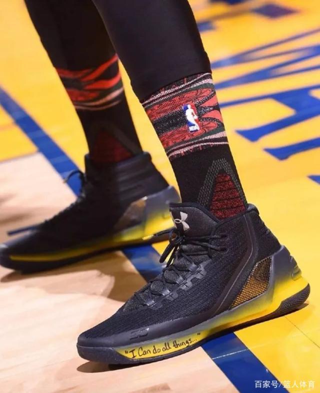 包含里尔内部会议纪要流出：清晨扳平良机；NBA总决赛使命明确；资深球员宣示担当的词条